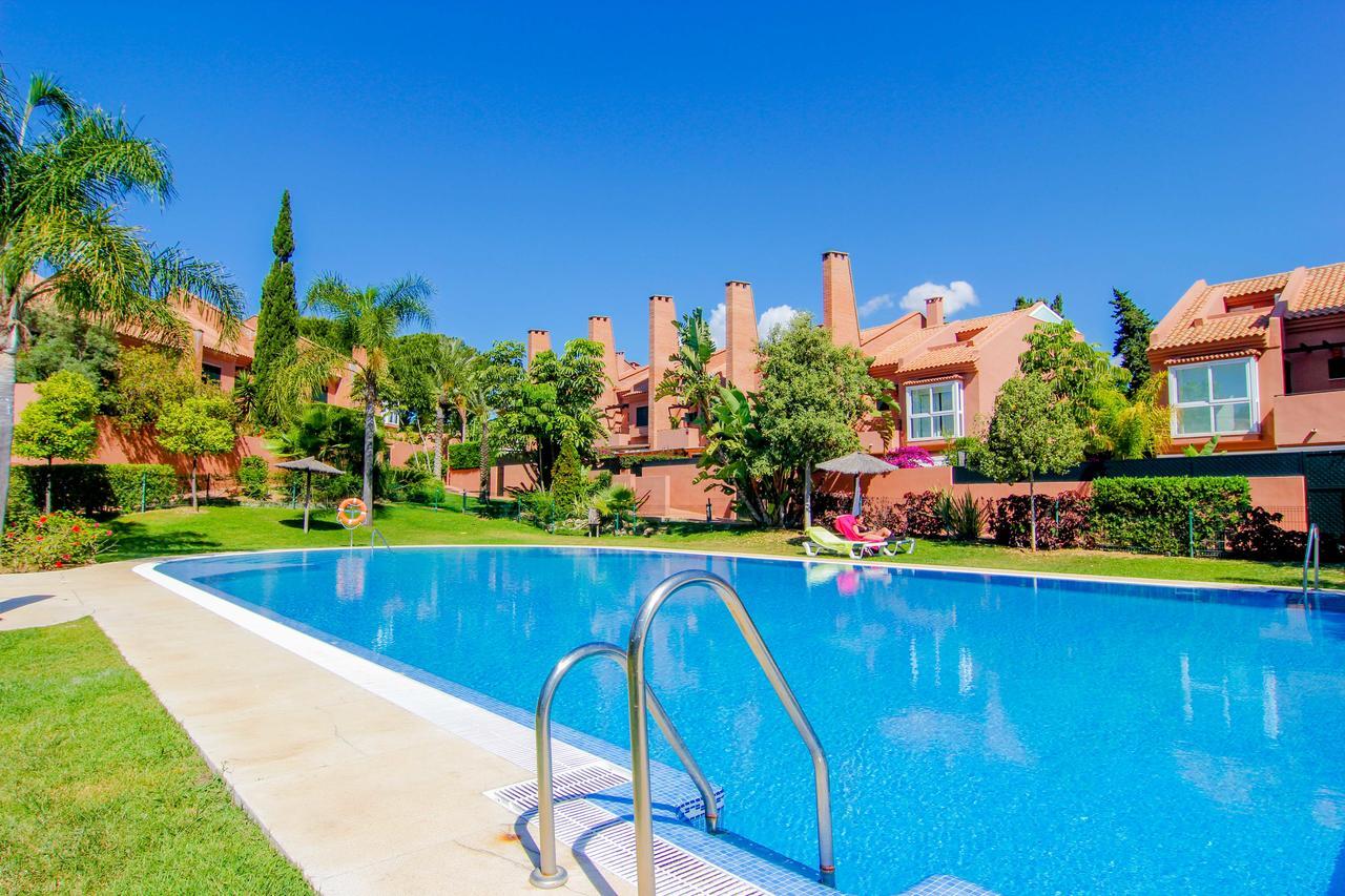 Oleholidays Adosado Mediterraneo Los Monteros 100 M Playa Μαρμπέλλα Εξωτερικό φωτογραφία