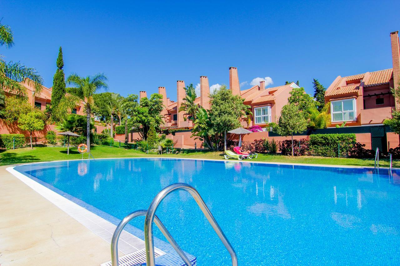 Oleholidays Adosado Mediterraneo Los Monteros 100 M Playa Μαρμπέλλα Εξωτερικό φωτογραφία